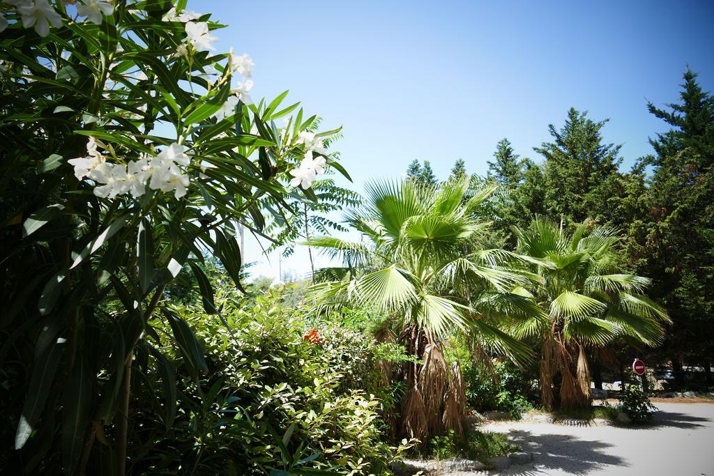 Saint Esteve Appart Hotel La Ciotat Exterior photo